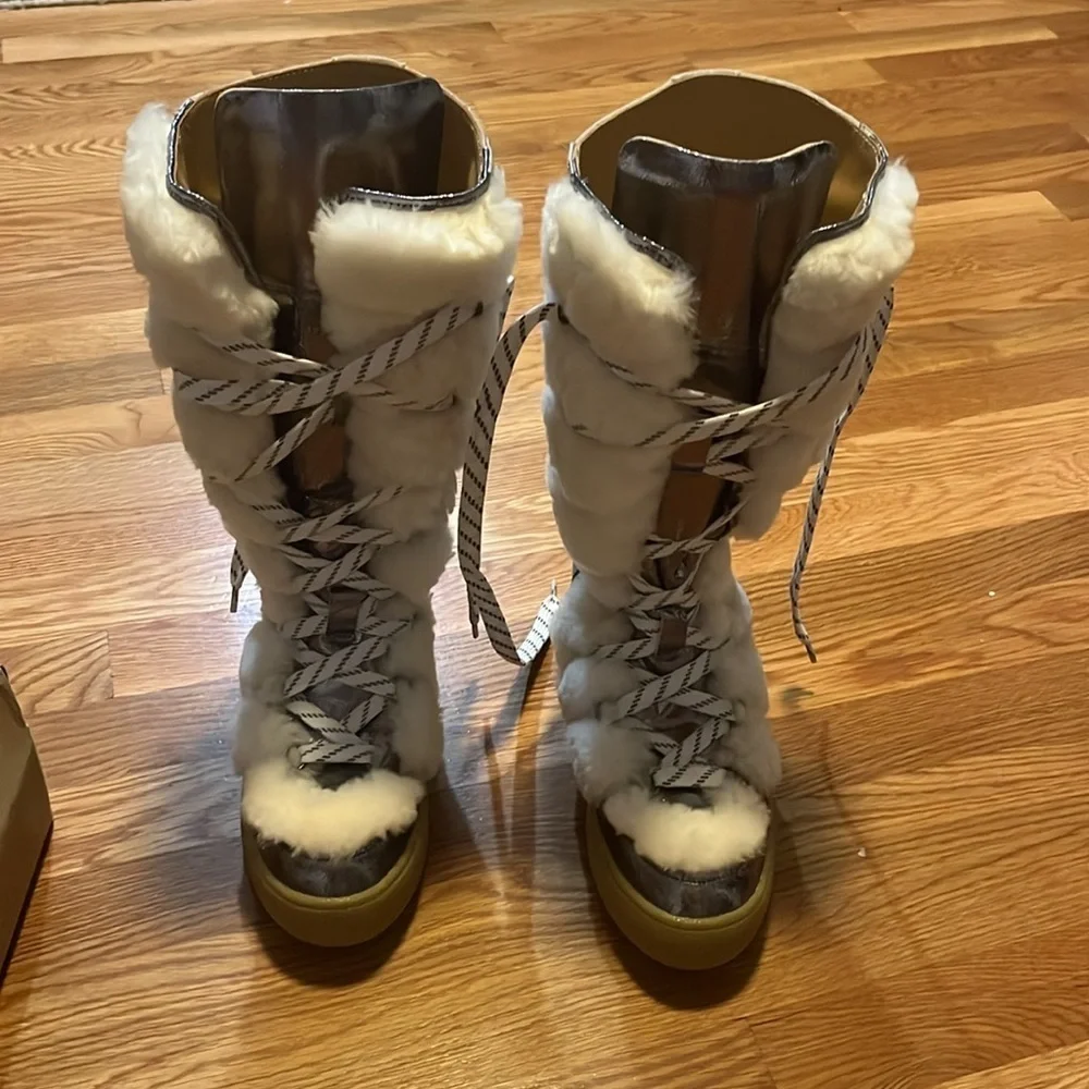 Free People Wilder Mukluk Shearling Boot Size 8 NIB